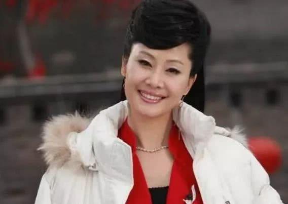 于文华穿内裤照片,内裤照片曝光引发热议